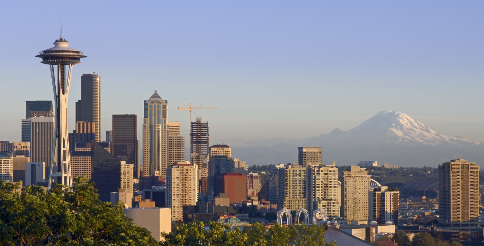 We make moving fast, stress-free, and simple for families and businesses across Seattle, WA